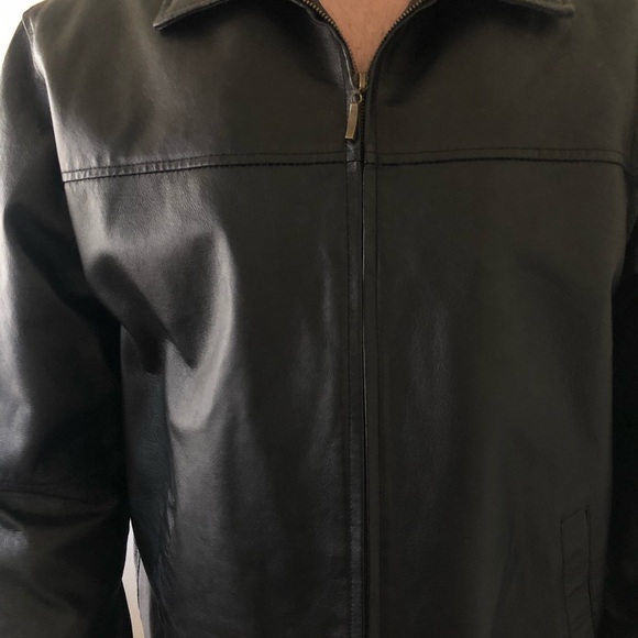 Leather jacket. In excellent condition. Never worn! - Picture 3 of 4